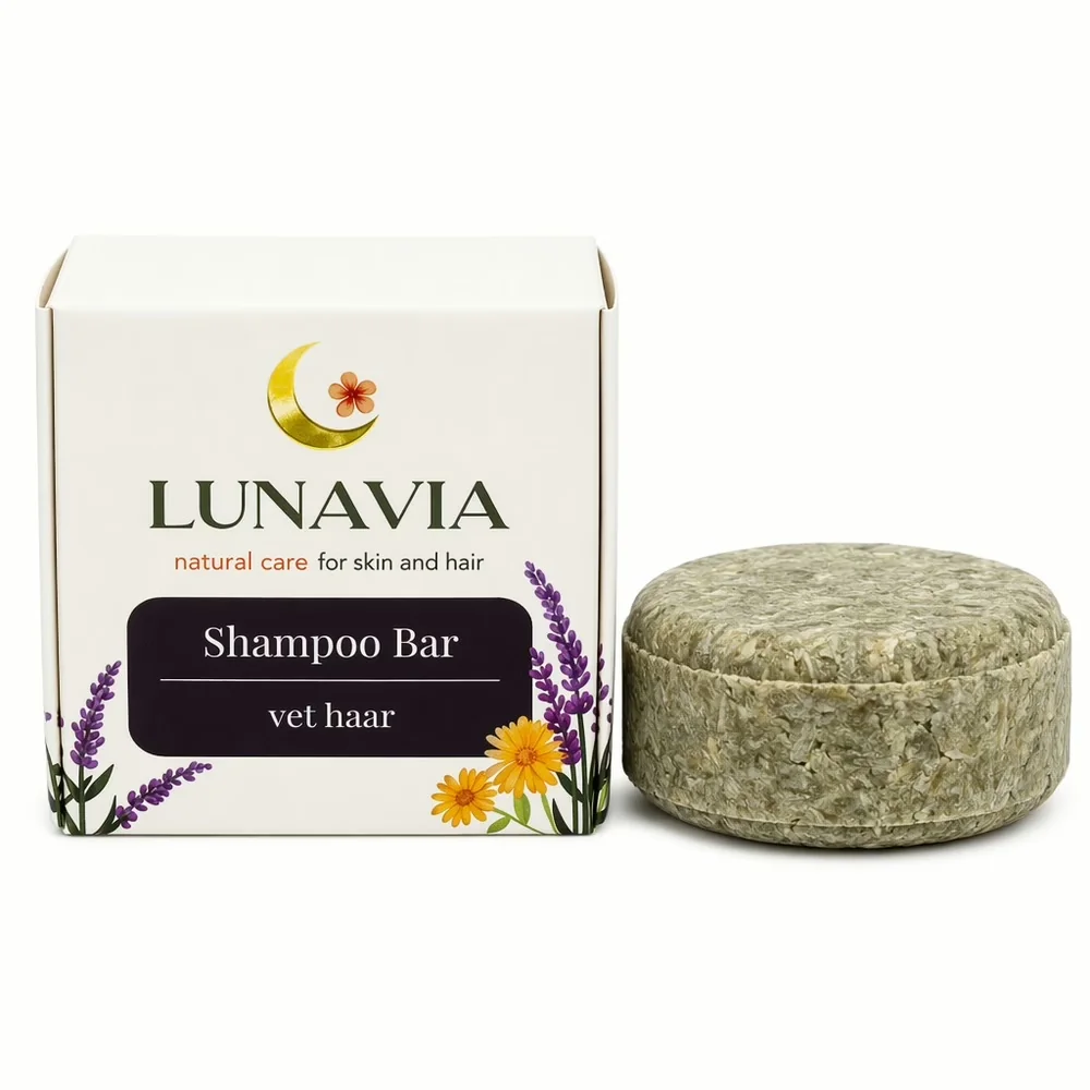 Lunavia natuurlijke shampoo bar voor vet haar naast het bijhorende doosje, 65g